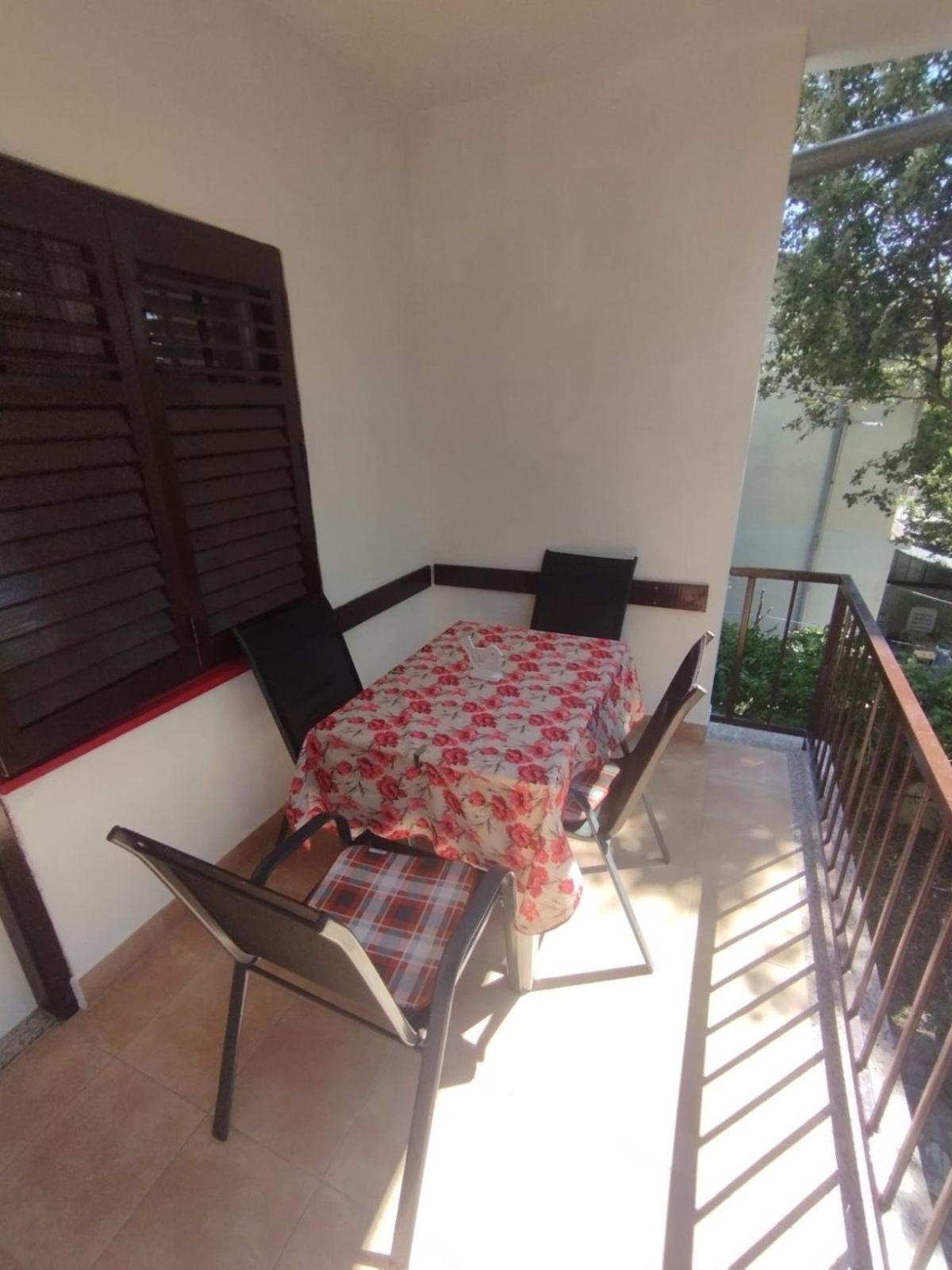 Apartman Kora Njivice Exterior foto