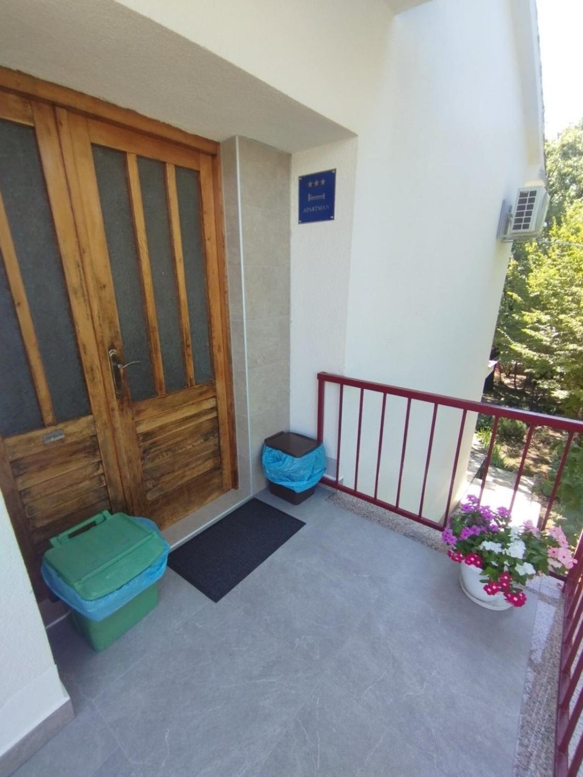 Apartman Kora Njivice Exterior foto